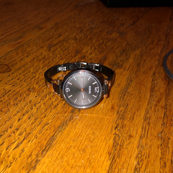 Women’s fossil watch